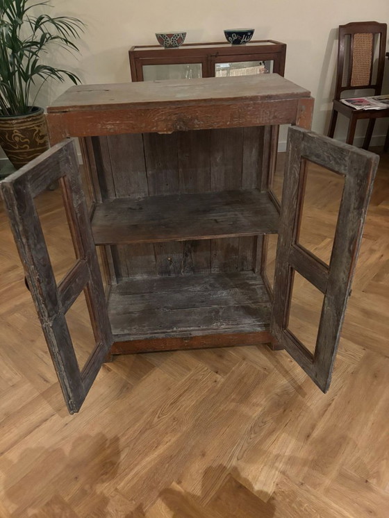 Image 1 of Vetrina vintage in stile indiano