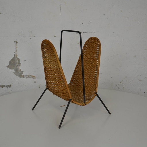 portariviste in rattan