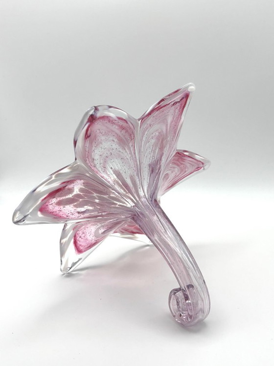 Image 1 of coppia di fiori in vetro artistico realizzati a mano in Italia, secondo la tradizione veneziana di murano, di 20x20x11.