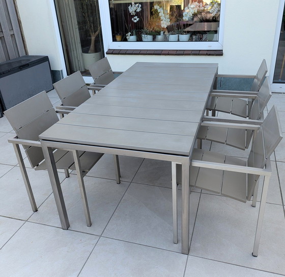 Image 1 of Set da giardino Tribu.

Tavolo con 6 sedie.