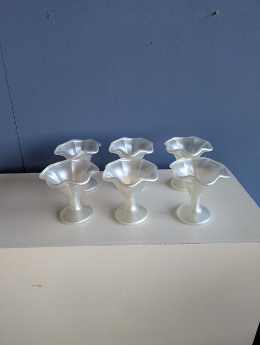 Eisbecher aus Perlmutt aus der Mitte des 20. Jahrhunderts