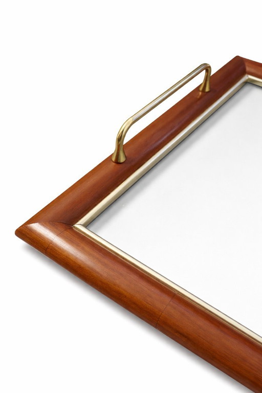 Tablett aus Holz und Glas mit Messinggriffen