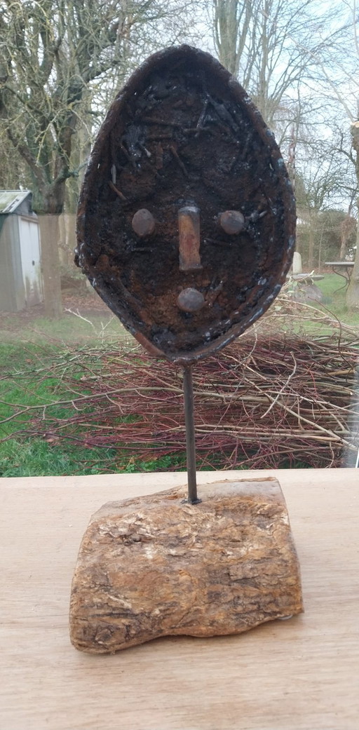 Portrait – beeldhouwkunst, Iron, Wood (photo 2 of 12)