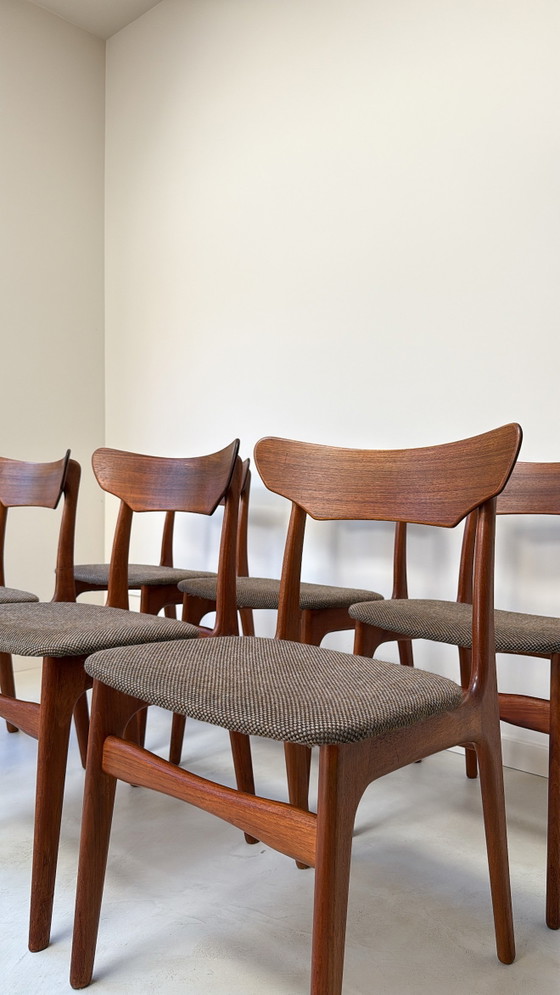 Sei sedie vintage in legno di teak danesi di Schiønning & Elgaard – Sedie da pranzo, Wood, Textile (photo 4 of 11)