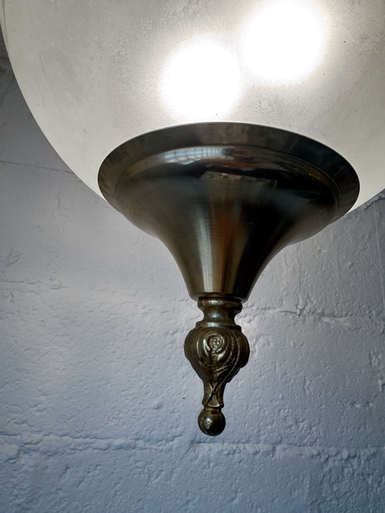 Image 1 of Lámpara de araña con forma de globo grabado y esmerilado de los años 70