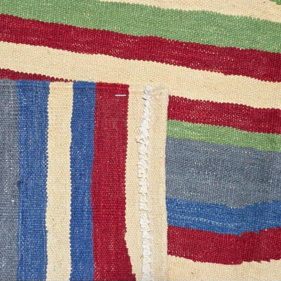Bridget Riley Cataract 3 Handwoven Wool Tapestry | Op Art | Wool on Cotton | 96.4 × 68.9 in – Rugs & carpets (photo 8 of 9)