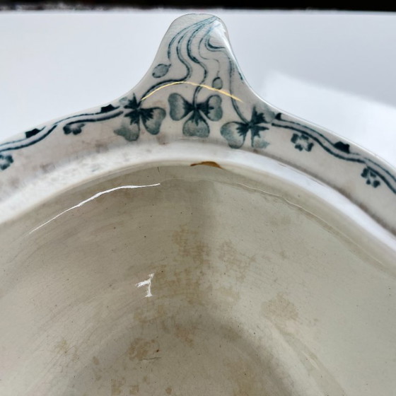 Image 1 of Plato de verduras Villeroy & Boch, modelo "Trèfle - Klee", azul, 1890-1900