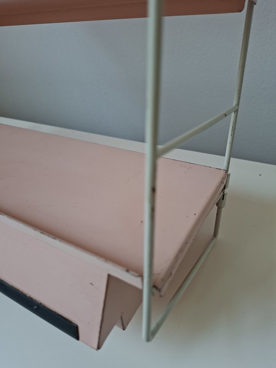 Image 1 of Raro estante de pared con la marca Tomado Holland