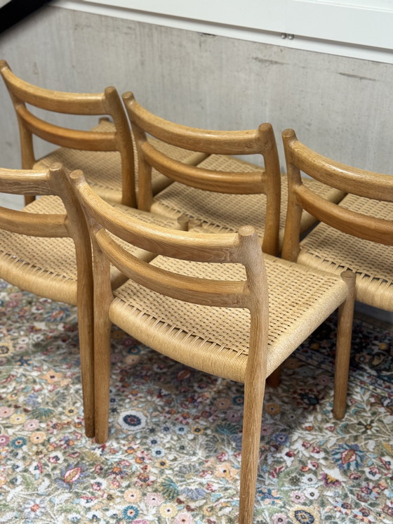 Image 1 of Ensemble de salle à manger Niels Otto Møller - modèle 84 chaises 4+1