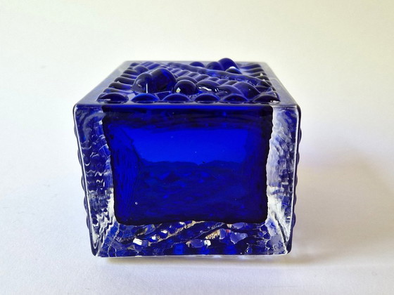 Image 1 of Josef Schott - Vase bloc bleu - Smålandshyttan Suède