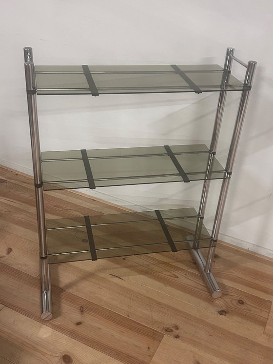 Image 1 of Portaoggetti anni Settanta in cromo con vetro fumé