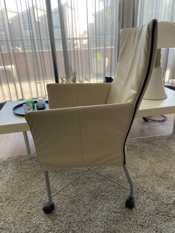 Image 1 of 2x Montis fauteuils op wielen in beige 