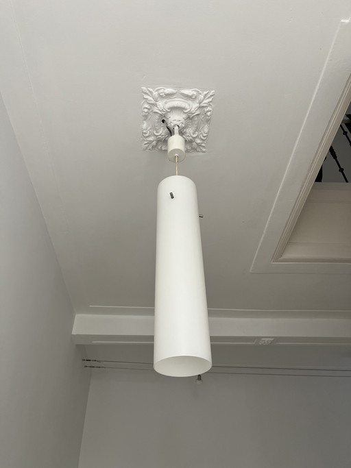 plafonnier cylindrique en verre opale