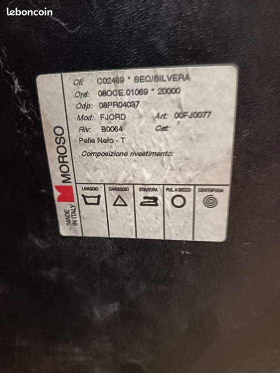 Image 1 of 2 superb Moroso poufs in black and ivory leather