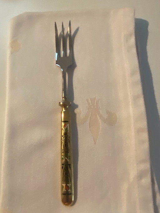 Cubiertos de postre de seis piezas color dorado