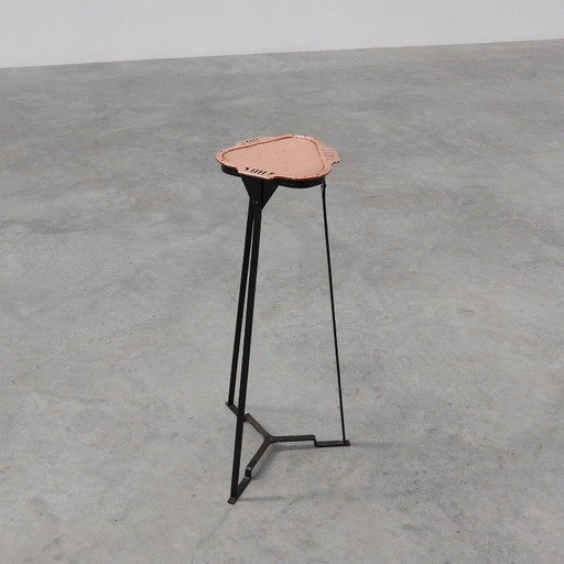 Art Nouveau console in metal with copper plate in the style of Bovy