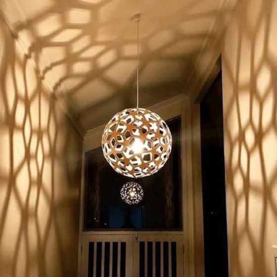 Lampe à suspension corail David Truebridge, diamètre 60 cm – David Trubridge, Wood, Bamboo (photo 5 of 5)