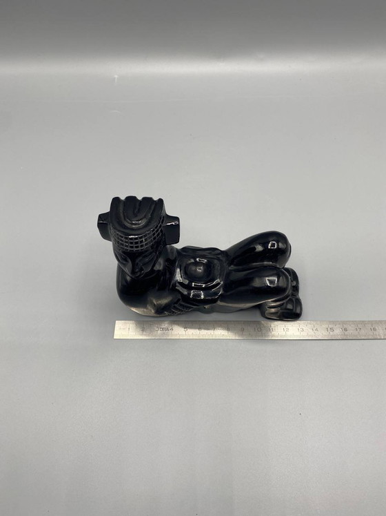 Chac-Mool-Skulptur aus schwarzem Onyx – Mesoamerikanische Figur im aztekischen Stil – Mexiko des 20. (photo 6 of 7)