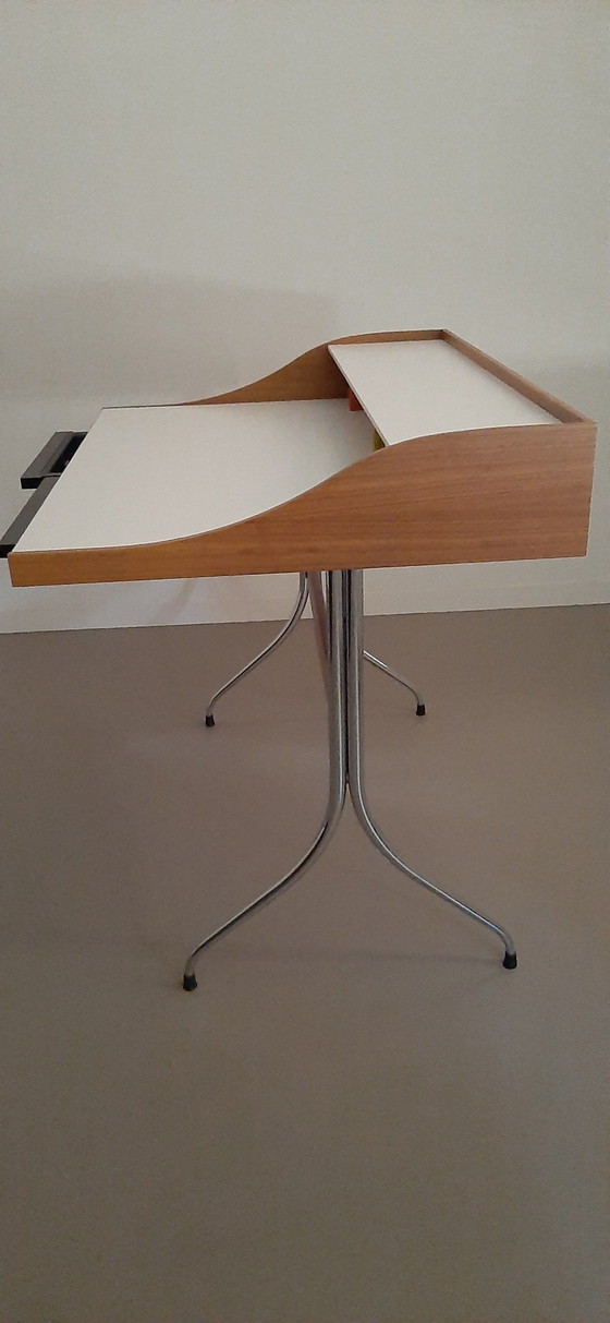 Image 1 of Bureau Vitra George Nelson