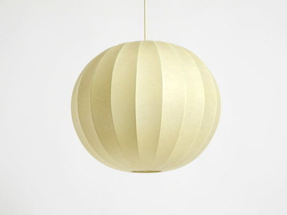 Image 1 of Beautiful round Cocoon pendant lamp in very good original vintage condition from the 1960s