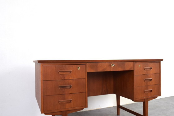 Image 1 of Bureau de direction danois moderne en teck, style Mid-Century Modern, années 1960