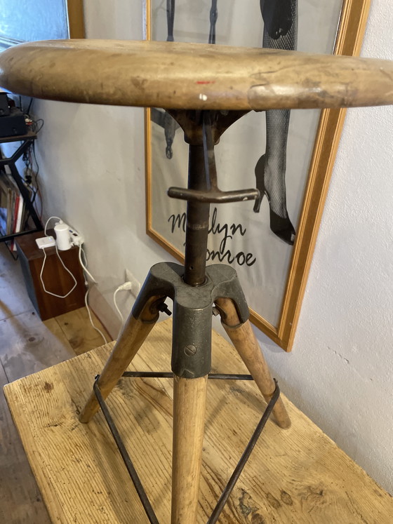 Image 1 of Sgabello a vite anni 50'