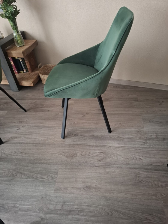 Image 1 of 6x green velvet chairs with metal legs