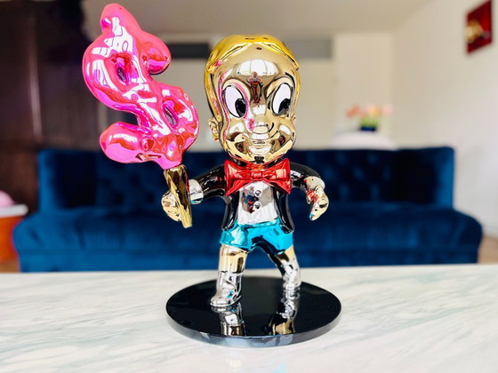 Image 1 of sculpture de Richie Rich, figure pop art, art design, graffiti, art moderne, nouveau