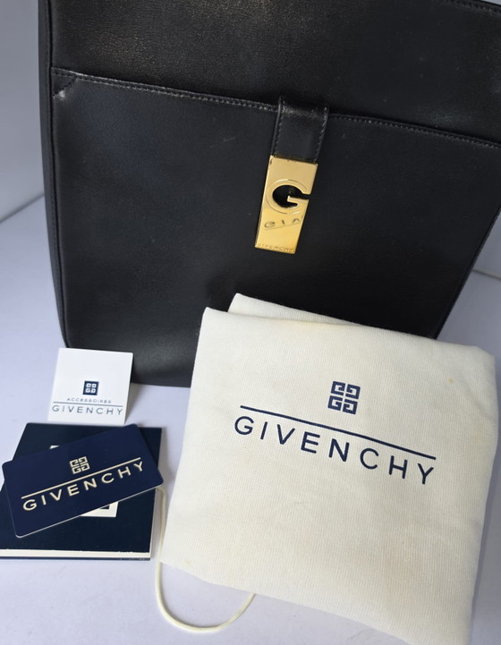 Borsa a tracolla Givenchy Vintage con logo G in pelle | Nera | Made in Italy | Set completo – Borse a spalla (photo 15 of 15)