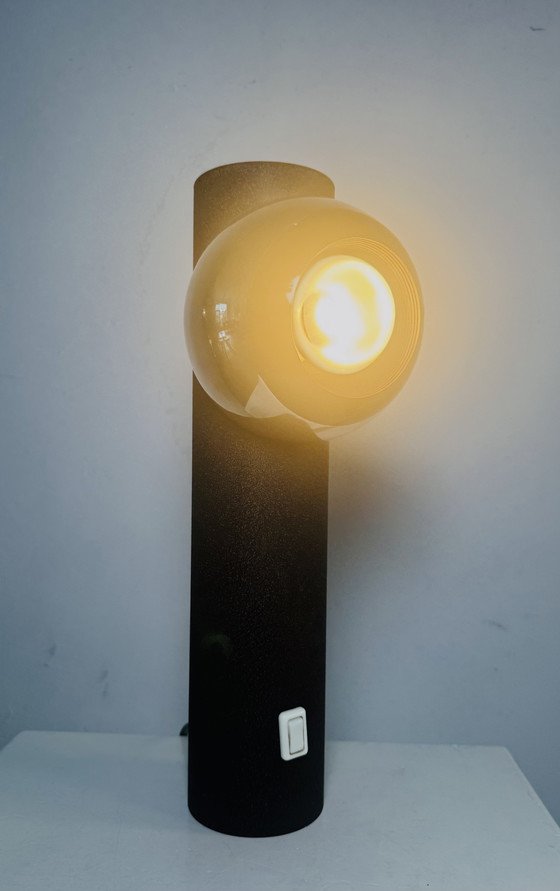 Image 1 of D-2138 LÁMPARA DE MESA CON IMÁN DE RAAK AMSTERDAM, PAÍSES BAJOS, años 80