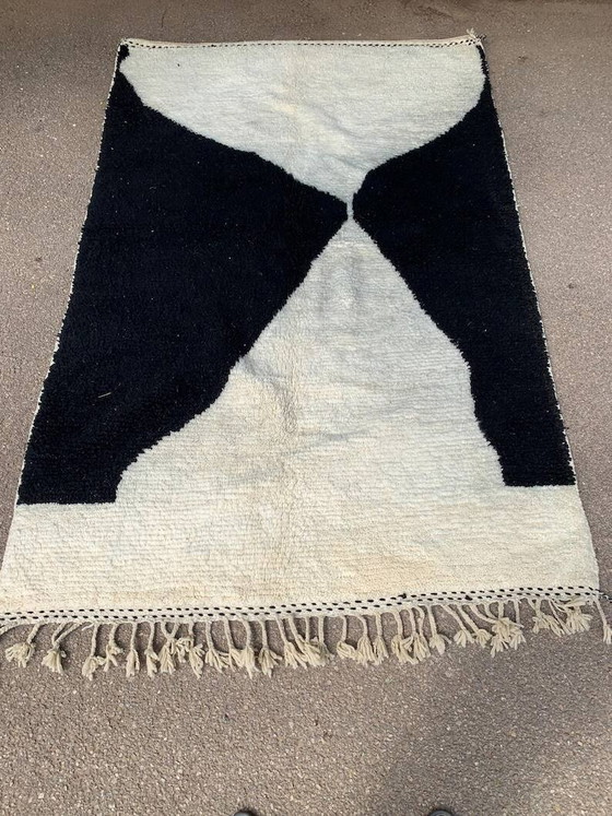 Handgefertigter marokkanischer Teppich weiß-schwarz 200cm x 300cm – Teppiche & Läufer, Wool (photo 2 of 11)