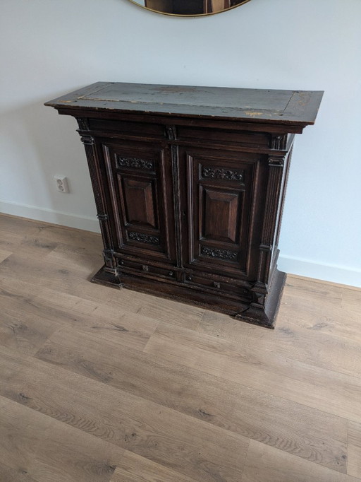 Cabinet ancien, de style néo-Renaissance, probablement 1870-1910