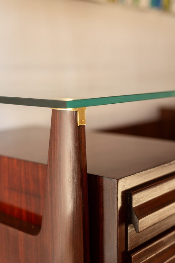 Image 1 of Kommode oder Sideboard aus Palisanderholz. Italienische Handwerkskunst, 1960er Jahre.