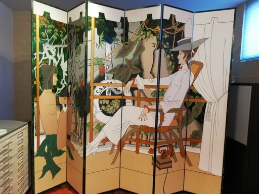 Paravent oriental représentant une femme en fleur de lotus