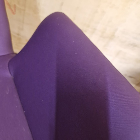 Image 1 of Poltrona girevole Flexi Lounge Purple Poltrona di design in stile anni '70