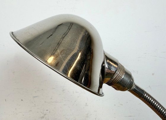 Image 1 of Vintage industriële chromen zwanenhals tafellamp, jaren 50