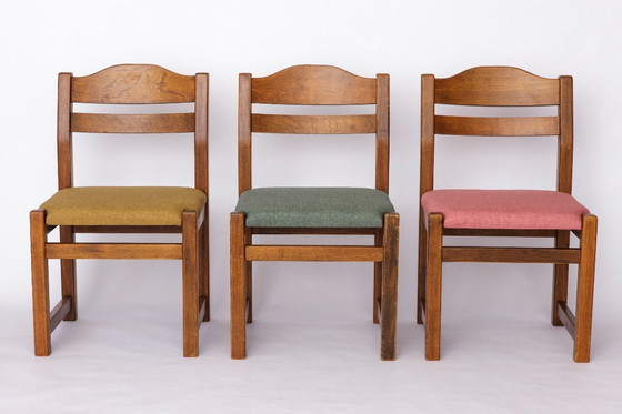 Image 1 of Set van 5 vintage eetkamerstoelen, jaren 60-70 | Kleurrijke gestoffeerde stoelen uit het midden van de vorige eeuw in gebeitst b