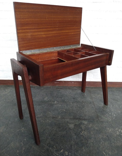 design nähkasten/beistelltisch skandinavisch teak