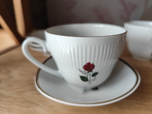 Set di 4 tazze e piattini in porcellana Bavaria di Schumann Arzberg, motivo a rose
