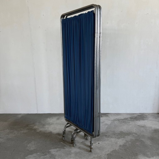 Chamber screen, 4 pane, chrome tube, folding