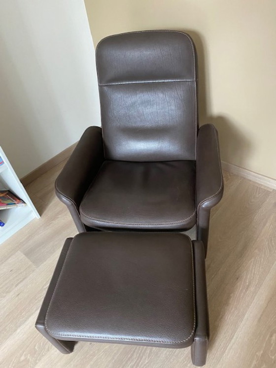 Image 1 of De Sede DS-50 Relaxsessel + Hocker – verstellbare Rückenlehne – Nackenstütze aus Leder