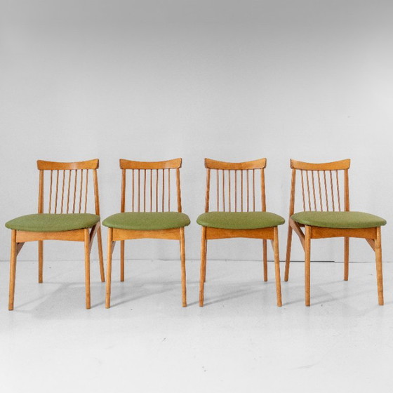 1x Vier Mid-Century Modern Italiaanse Houten Eetkamerstoelen in de Stijl van Ico Parisi – Skai (photo 3 of 14)