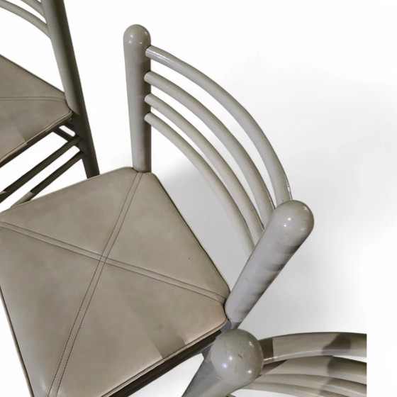 Conjuntos de comedor / Mesa / 5 Sillas / Estructura Madera Gris Claro / Asiento Cuero / Alemán / Años 80 / (photo 4 of 24)