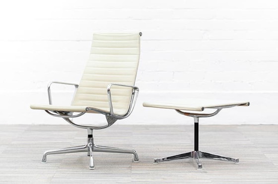 Image 1 of Conjunto de salón Herman Miller Ea116 + Reposapiés