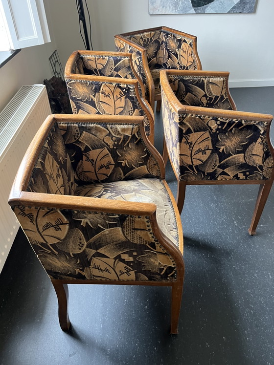 4 Art Deco 'Barrel' Armchairs (Side chairs) Dating From The Years 1920–1930. – Wood, Textile (photo 15 of 15)