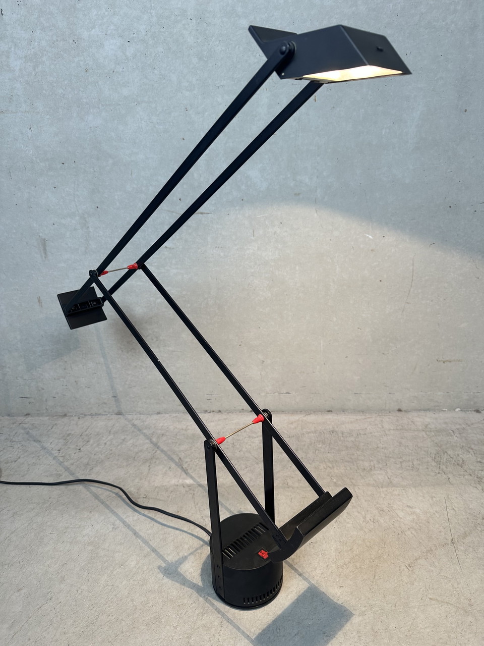 Lampe de bureau vintage Tizio 50 Artemide
