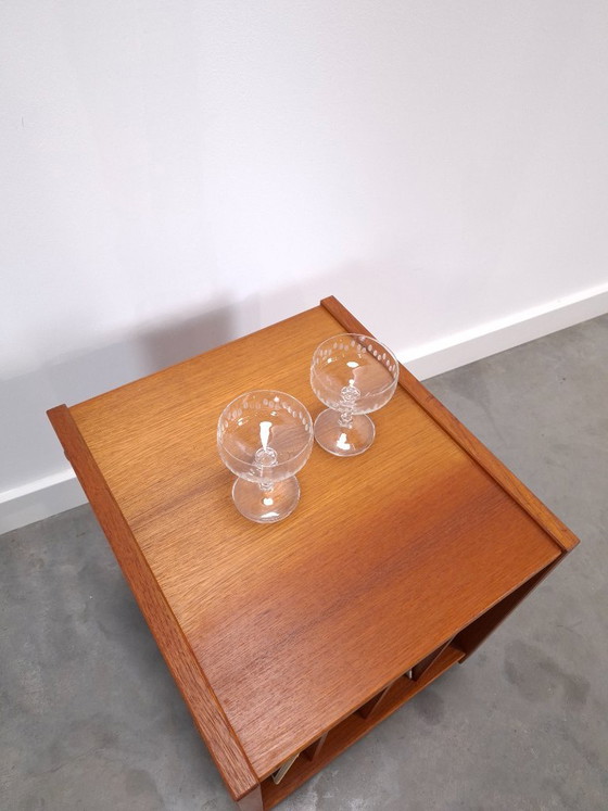 Teak LP Cabinet on Wheels, Side Table, Nightstand, Cabinet 1 – Wood, Plastic, Vintage (photo 7 of 11)