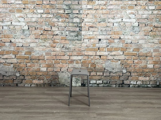 Blå Station Bimbo Stool – Grey Wood | Osko + Deichmann (photo 2 of 5)