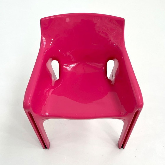 Image 1 of Butaca Gaudí rosa de Vico Magistretti para Artemide, 1984