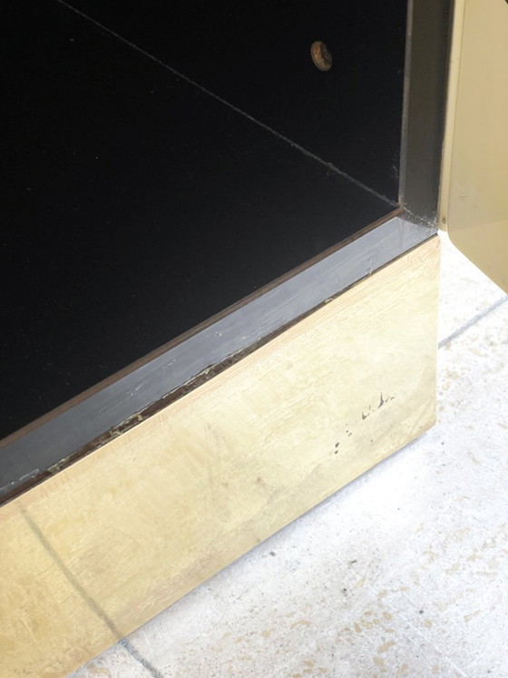 Aparador de Jean-Claude Mahey en laca beige y latón – circa 1970 – Aparadores, Wood (photo 11 of 14)
